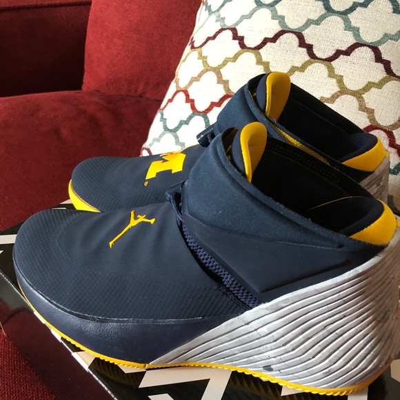 Jordan Why Not Zeros Michigan 10 - Picture 2 of 3